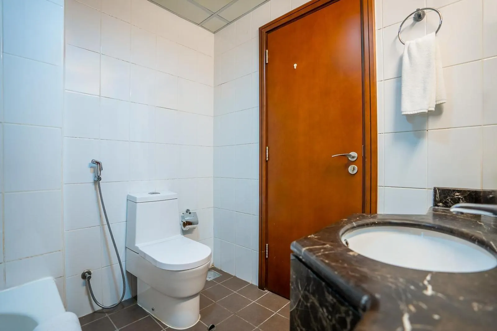 Rh- Chic & Sleek Studio Apartment, Near Burj Khalifa Дубай ОАЭ